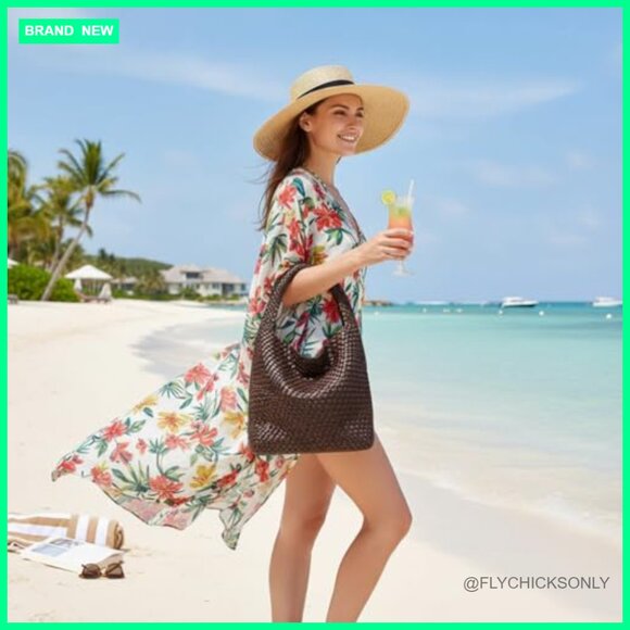 Handmade Vegan Leather Tote Bag with Magnetic Closure and Clutch - Picture 2 of 7